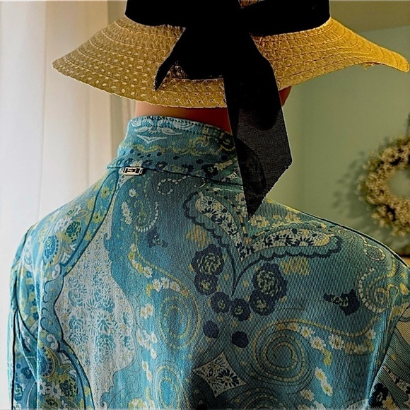 ST. JOHN TEAL PAISLEY JACKET WITH SJ GOLD BUTTONS AND SJ PLATE ON BACK - Picture 6 of 6